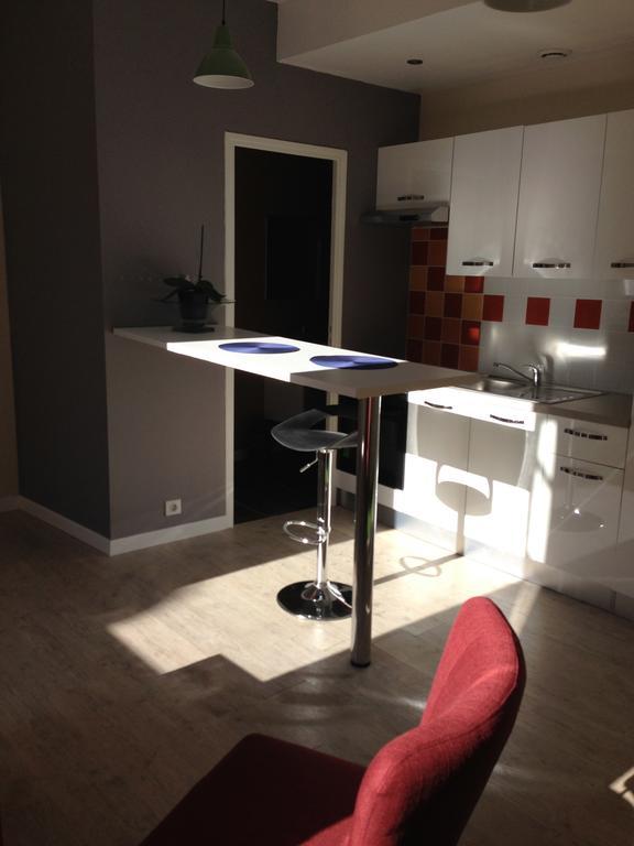 Appartements D'Hotes Santa Giulia Niort Szoba fotó
