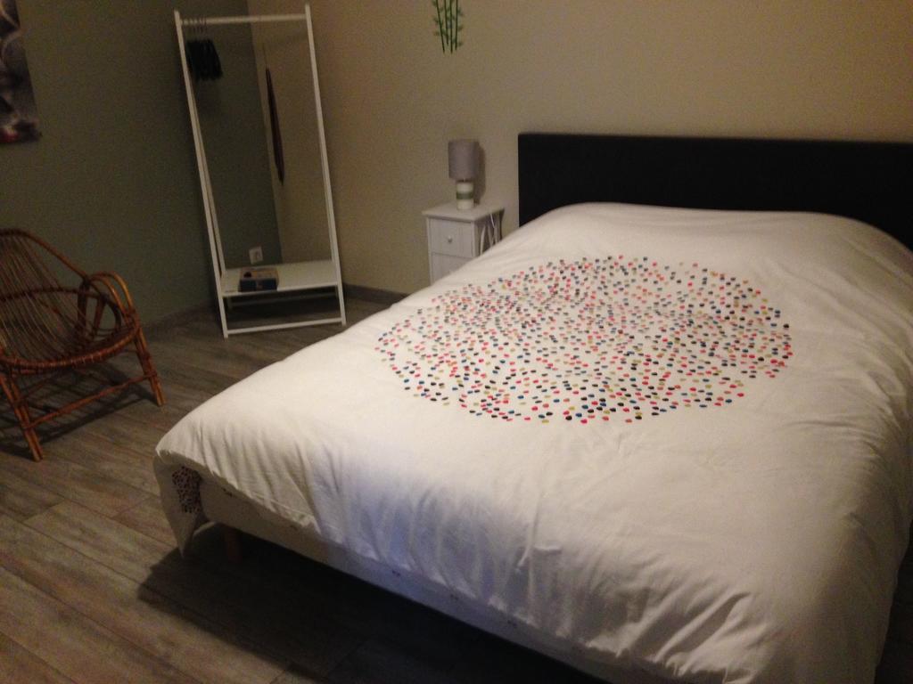 Appartements D'Hotes Santa Giulia Niort Szoba fotó